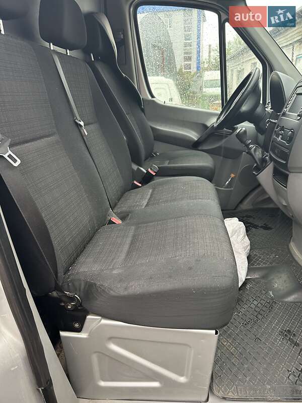 Вантажний фургон Mercedes-Benz Sprinter 2014 в Житомирі