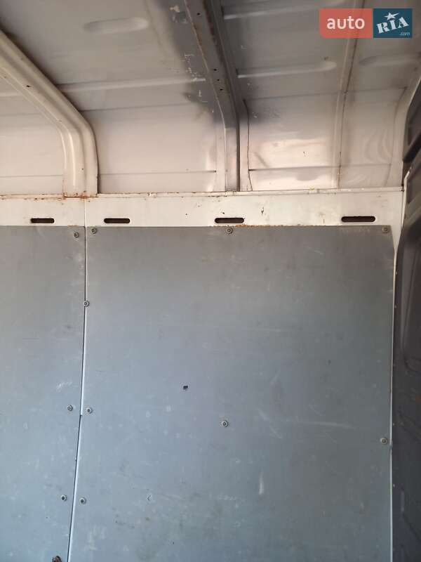 Грузовой фургон Mercedes-Benz Sprinter 2005 в Овруче фото 31 Грузовой фургон Mercedes-Benz Sprinter 2005 в Овруче