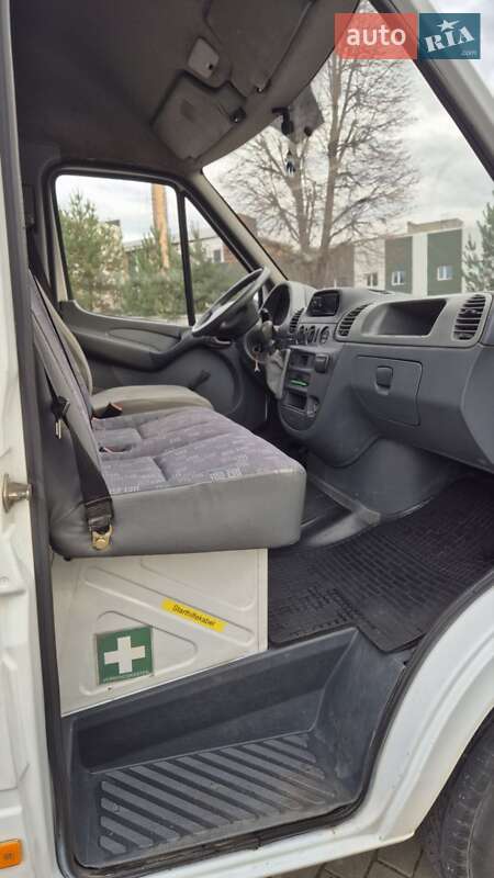 Грузовой фургон Mercedes-Benz Sprinter 2004 в Луцке