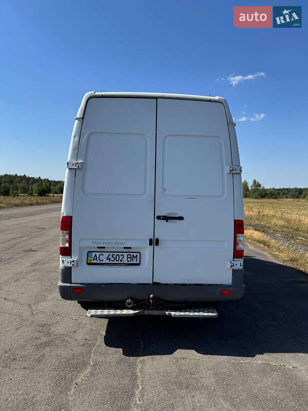 Грузовой фургон Mercedes-Benz Sprinter 2004 в Луцке фото 5 Грузовой фургон Mercedes-Benz Sprinter 2004 в Луцке