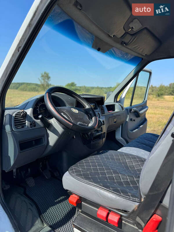 Грузовой фургон Mercedes-Benz Sprinter 2004 в Луцке фото 10 Грузовой фургон Mercedes-Benz Sprinter 2004 в Луцке