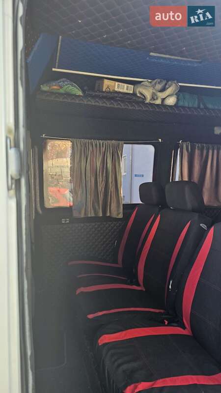 Микроавтобус Mercedes-Benz Sprinter 2000 в Ужгороде фото 3 Микроавтобус Mercedes-Benz Sprinter 2000 в Ужгороде