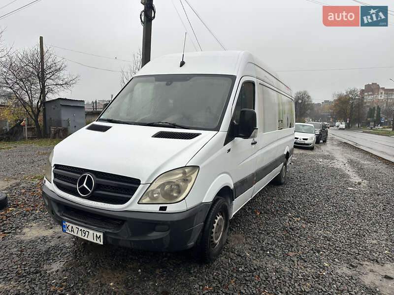 Вантажний фургон Mercedes-Benz Sprinter 2006 в Хмельницькому фото 2 Вантажний фургон Mercedes-Benz Sprinter 2006 в Хмельницькому
