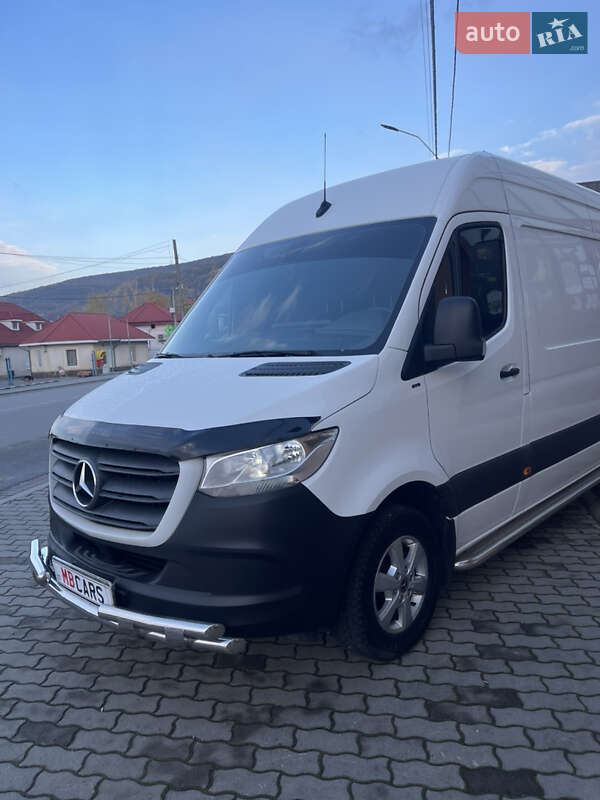 Вантажний фургон Mercedes-Benz Sprinter 2018 в Ужгороді фото 3 Вантажний фургон Mercedes-Benz Sprinter 2018 в Ужгороді
