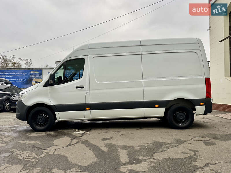 Грузовой фургон Mercedes-Benz Sprinter 2022 в Киеве фото 9 Грузовой фургон Mercedes-Benz Sprinter 2022 в Киеве