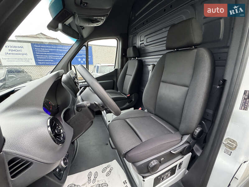 Грузовой фургон Mercedes-Benz Sprinter 2022 в Киеве фото 16 Грузовой фургон Mercedes-Benz Sprinter 2022 в Киеве