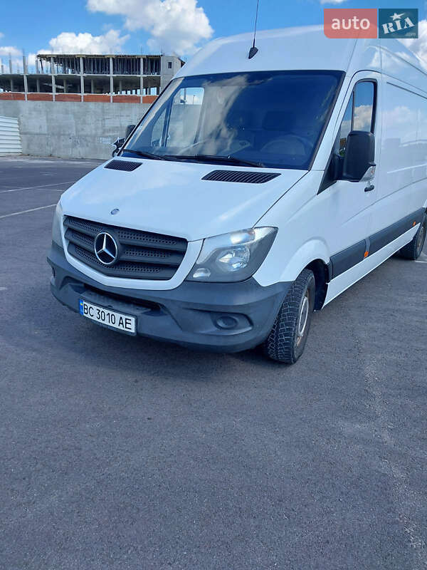 Грузовой фургон Mercedes-Benz Sprinter 2013 в Львове