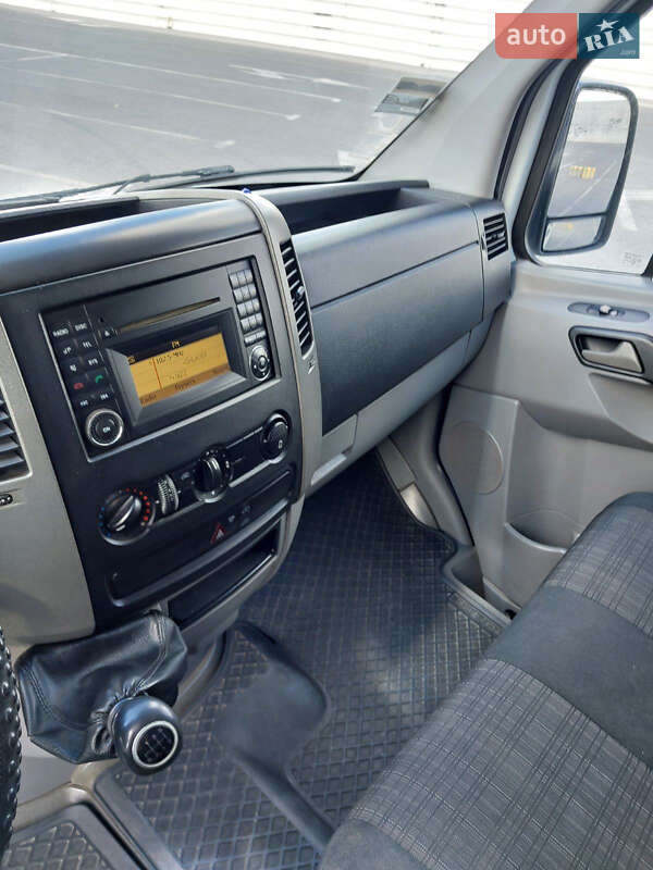 Грузовой фургон Mercedes-Benz Sprinter 2013 в Львове