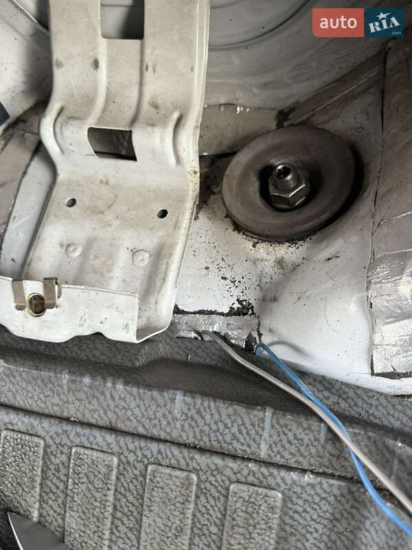 Грузовой фургон Mercedes-Benz Sprinter 2004 в Днепре фото 18 Грузовой фургон Mercedes-Benz Sprinter 2004 в Днепре