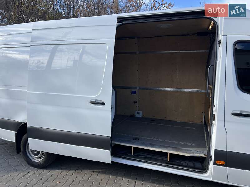 Вантажний фургон Mercedes-Benz Sprinter 2021 в Миколаєві фото 26 Вантажний фургон Mercedes-Benz Sprinter 2021 в Миколаєві