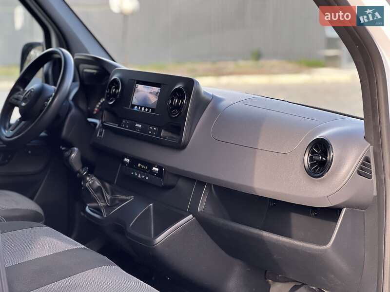 Вантажний фургон Mercedes-Benz Sprinter 2021 в Миколаєві фото 42 Вантажний фургон Mercedes-Benz Sprinter 2021 в Миколаєві