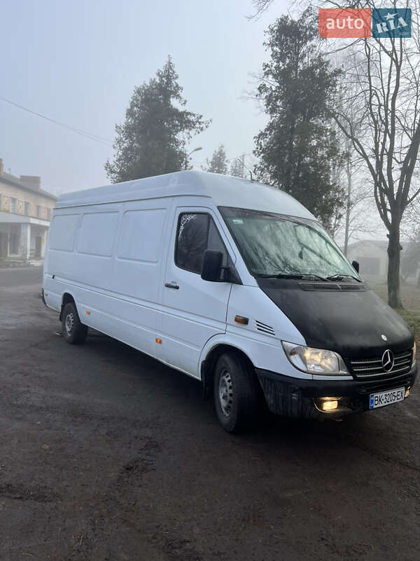 Вантажний фургон Mercedes-Benz Sprinter 2006 в Рівному