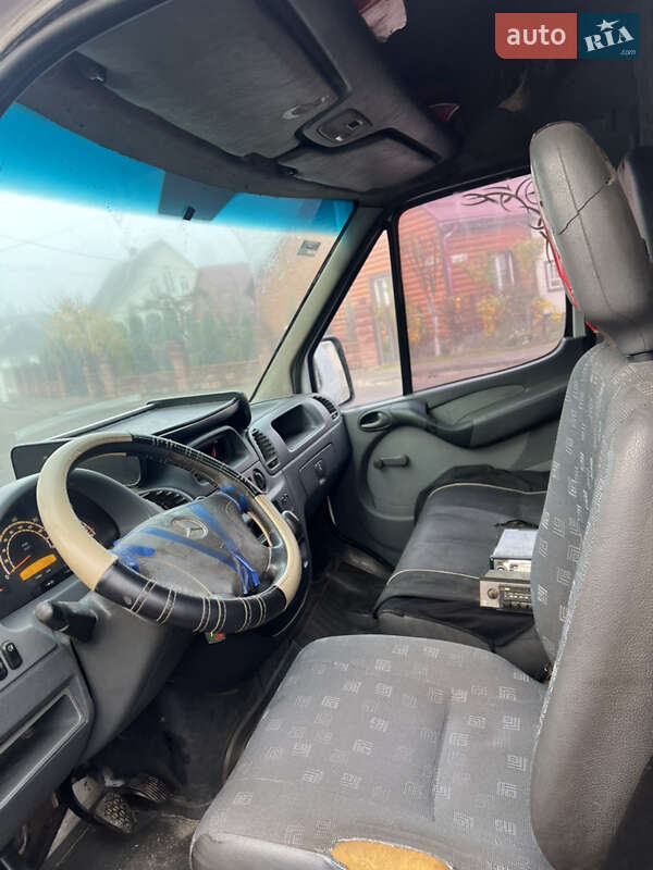 Вантажний фургон Mercedes-Benz Sprinter 2006 в Рівному