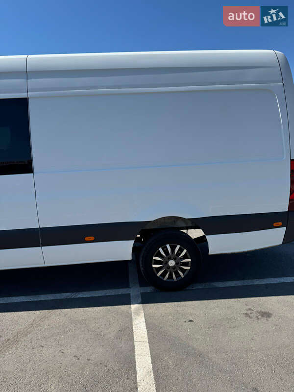 Минивэн Mercedes-Benz Sprinter 2019 в Сторожинце
