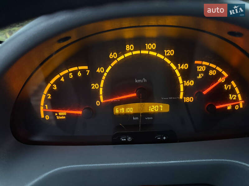 Микроавтобус Mercedes-Benz Sprinter 2001 в Тернополе