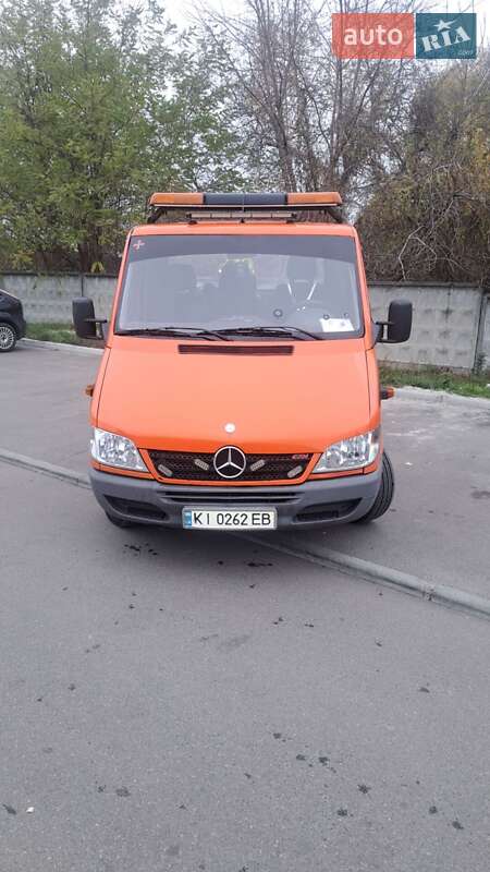Эвакуатор Mercedes-Benz Sprinter 2006 в Борисполе