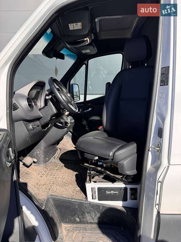Микроавтобус грузовой (до 3,5т) Mercedes-Benz Sprinter 2019 в Львове