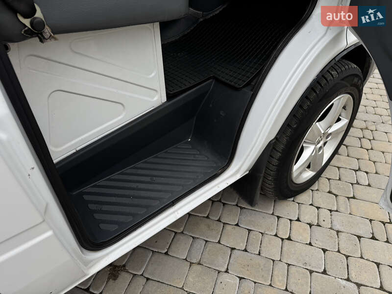 Минивэн Mercedes-Benz Sprinter 2005 в Ковеле фото 25 Минивэн Mercedes-Benz Sprinter 2005 в Ковеле