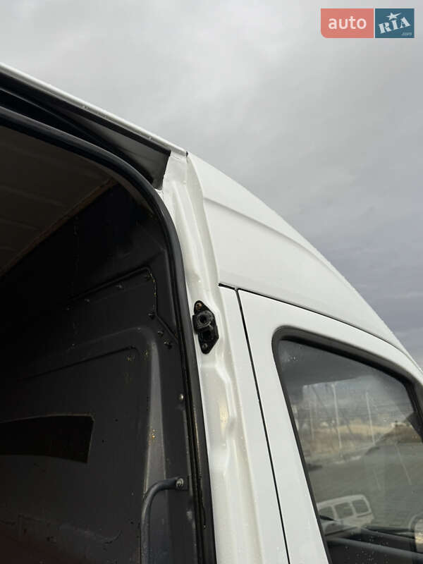 Вантажний фургон Mercedes-Benz Sprinter 2014 в Іршаві фото 50 Вантажний фургон Mercedes-Benz Sprinter 2014 в Іршаві