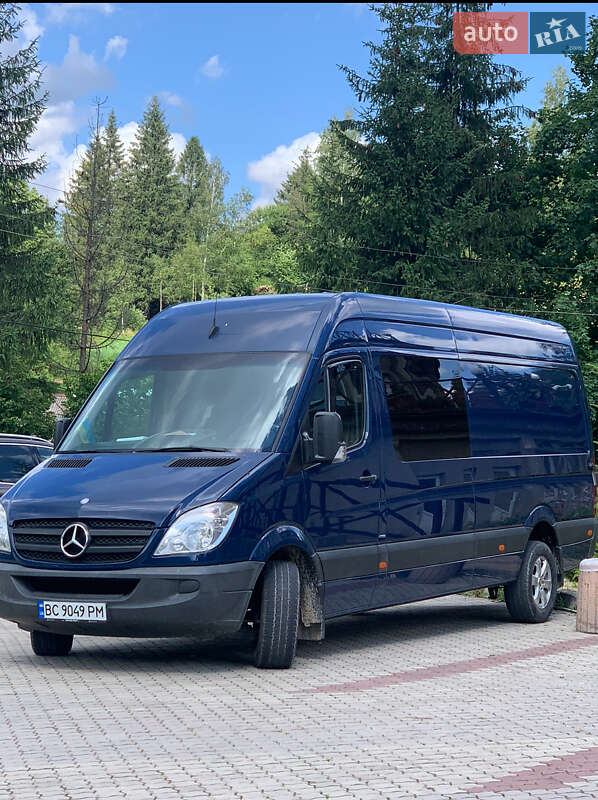 Вантажний фургон Mercedes-Benz Sprinter 2011 в Львові