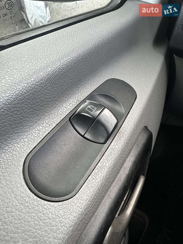 Грузовой фургон Mercedes-Benz Sprinter 2013 в Белогородке фото 30 Грузовой фургон Mercedes-Benz Sprinter 2013 в Белогородке