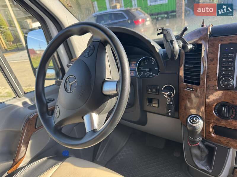 Мікроавтобус Mercedes-Benz Sprinter 2015 в Сваляві