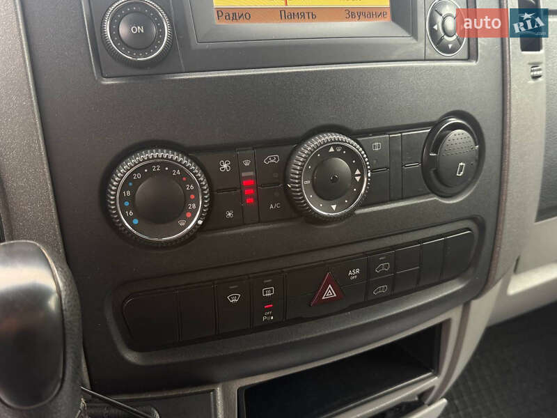 Вантажний фургон Mercedes-Benz Sprinter 2011 в Києві фото 12 Вантажний фургон Mercedes-Benz Sprinter 2011 в Києві