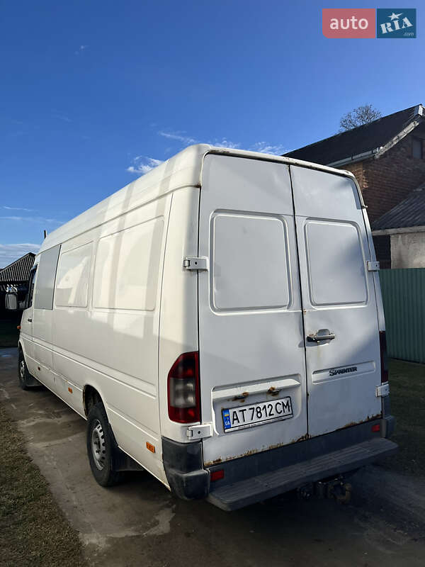 Грузовой фургон Mercedes-Benz Sprinter 2006 в Тлумаче фото 6 Грузовой фургон Mercedes-Benz Sprinter 2006 в Тлумаче