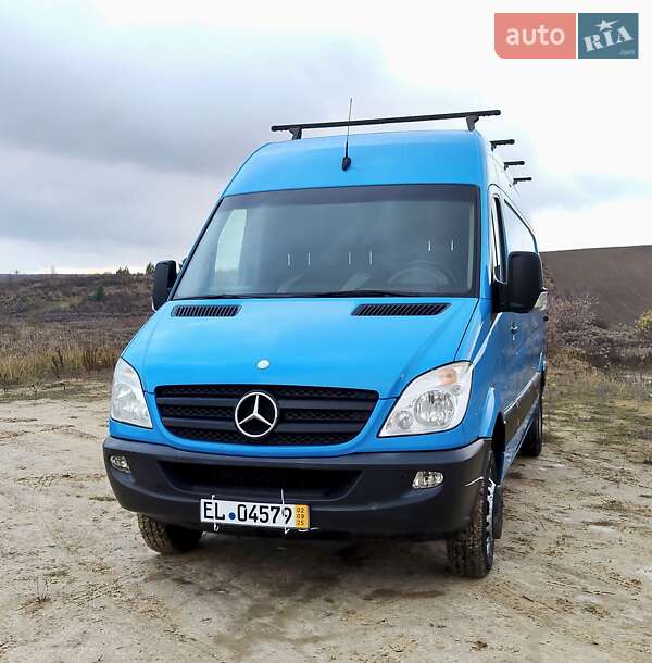 Вантажний фургон Mercedes-Benz Sprinter 2011 в Рівному