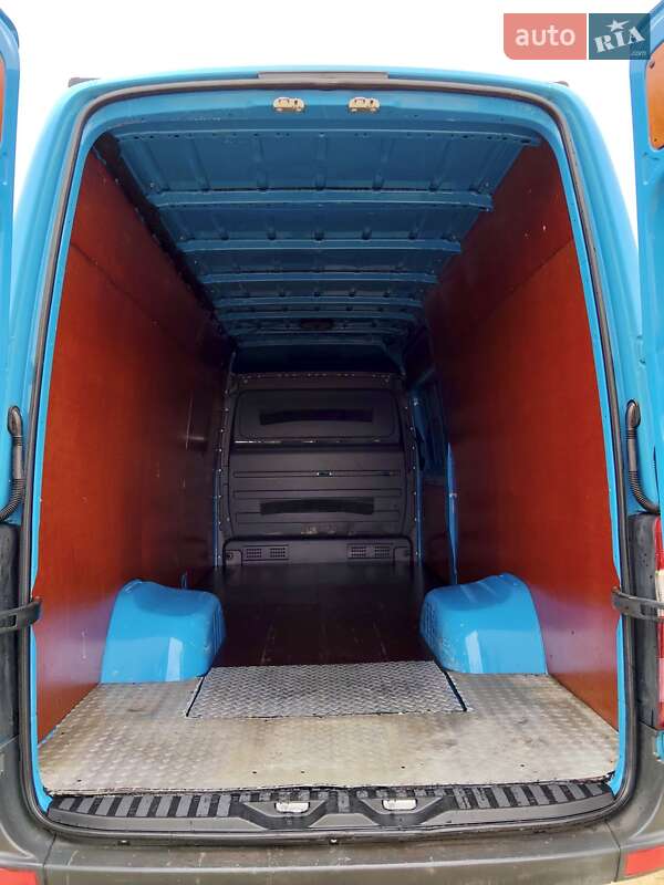 Вантажний фургон Mercedes-Benz Sprinter 2011 в Рівному