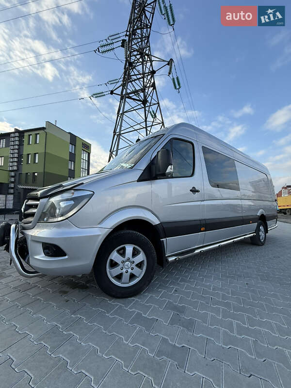 Вантажопасажирський фургон Mercedes-Benz Sprinter 2015 в Тернополі