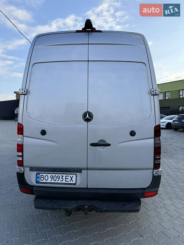 Вантажопасажирський фургон Mercedes-Benz Sprinter 2015 в Тернополі