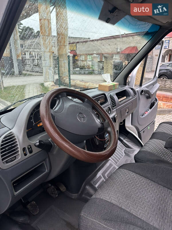 Грузовой фургон Mercedes-Benz Sprinter 2000 в Новояворовске фото 23 Грузовой фургон Mercedes-Benz Sprinter 2000 в Новояворовске