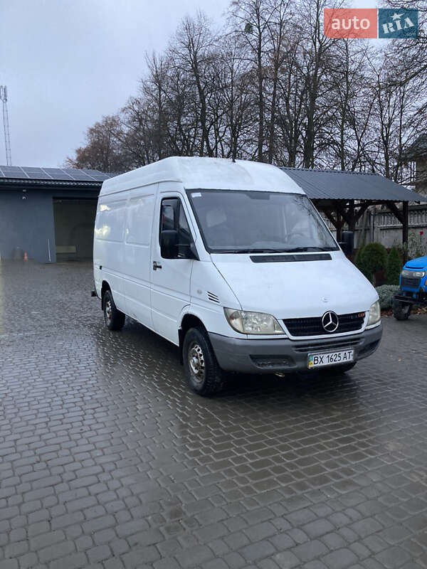 Грузовой фургон Mercedes-Benz Sprinter 2005 в Баре