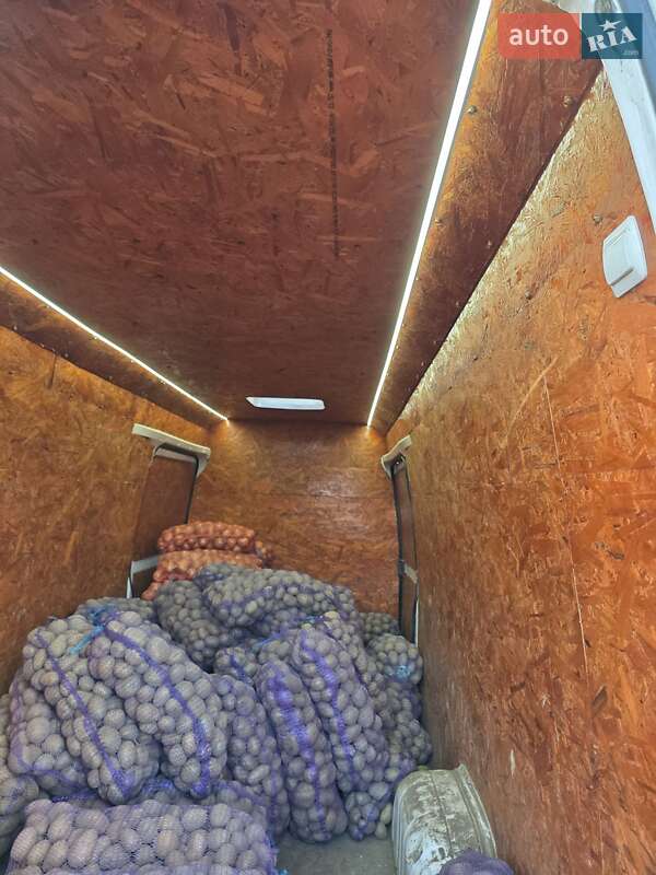 Вантажний фургон Mercedes-Benz Sprinter 2006 в Виноградові