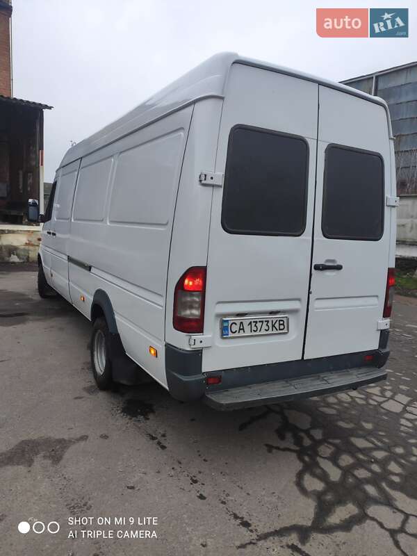 Грузовой фургон Mercedes-Benz Sprinter 2002 в Голованевске