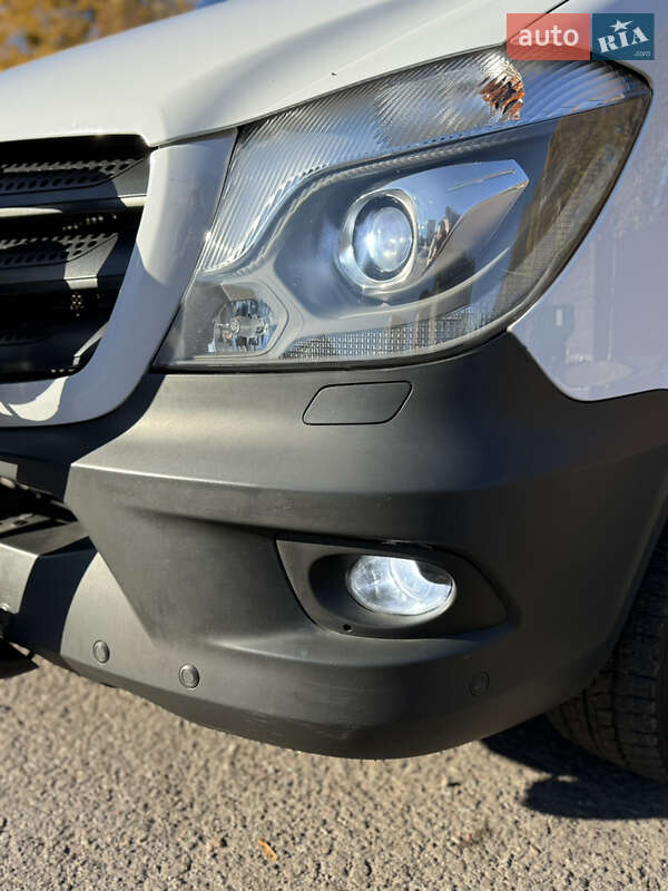 Вантажний фургон Mercedes-Benz Sprinter 2014 в Рівному