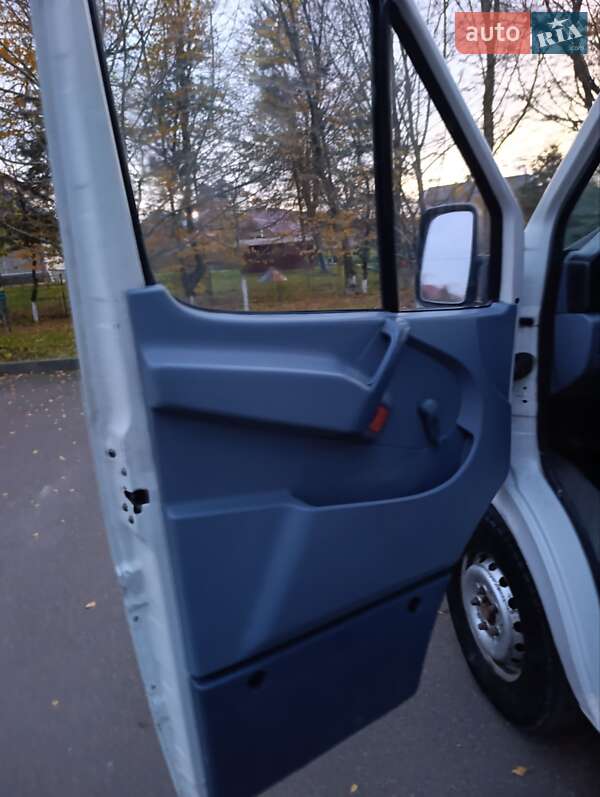 Вантажопасажирський фургон Mercedes-Benz Sprinter 1996 в Городенці