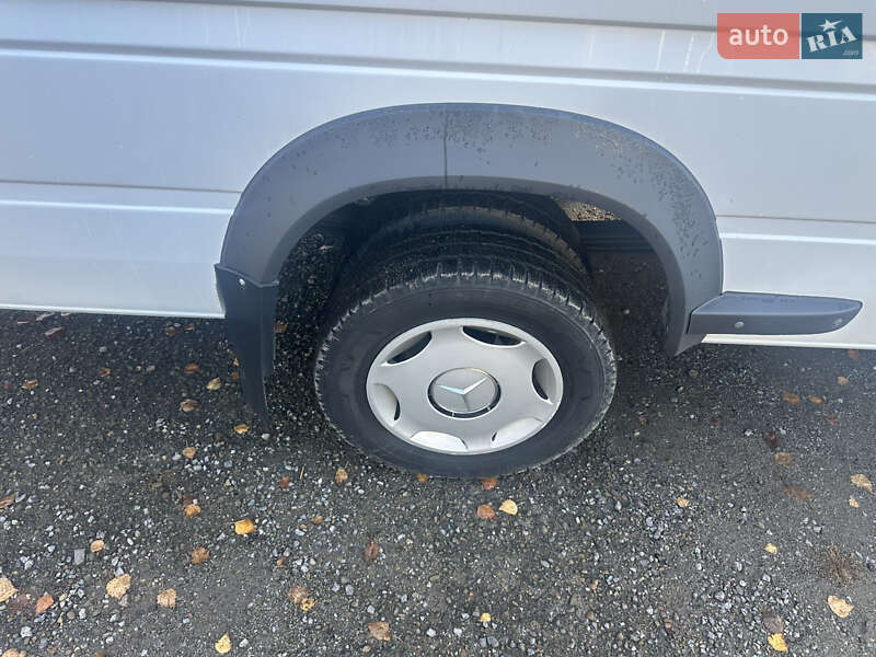 Мікроавтобус Mercedes-Benz Sprinter 2005 в Івано-Франківську фото 10 Мікроавтобус Mercedes-Benz Sprinter 2005 в Івано-Франківську