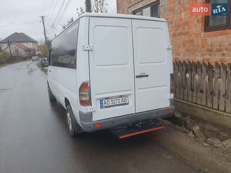 Мікроавтобус Mercedes-Benz Sprinter 2004 в Хусті