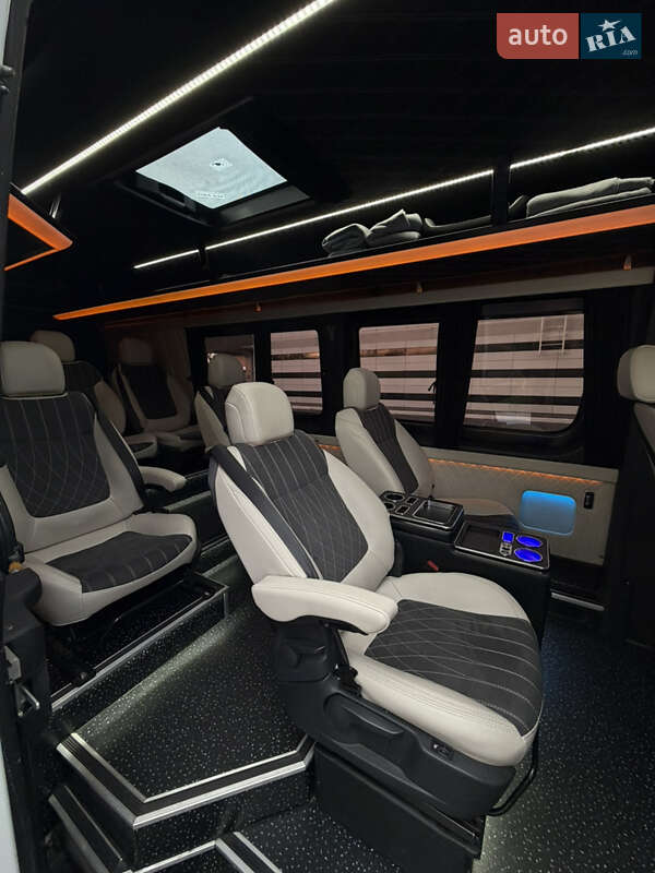 Микроавтобус Mercedes-Benz Sprinter 2018 в Ровно фото 25 Микроавтобус Mercedes-Benz Sprinter 2018 в Ровно