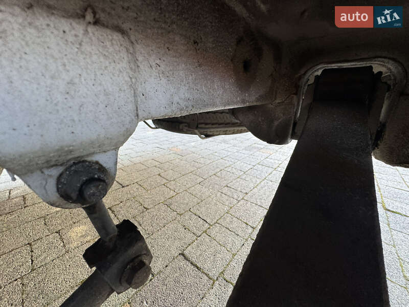 Вантажний фургон Mercedes-Benz Sprinter 2004 в Делятині фото 28 Вантажний фургон Mercedes-Benz Sprinter 2004 в Делятині