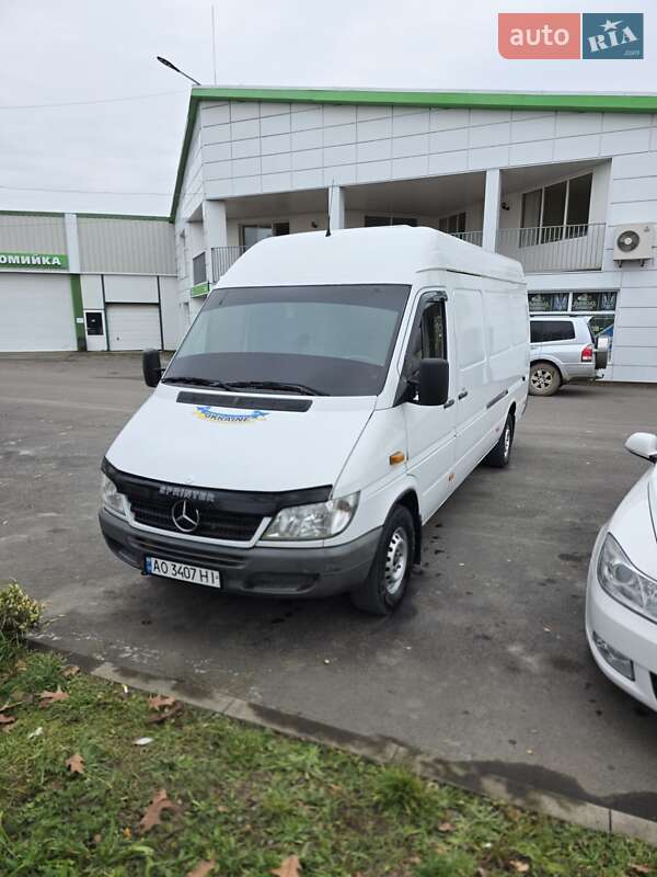 Вантажний фургон Mercedes-Benz Sprinter 2006 в Виноградові фото 37 Вантажний фургон Mercedes-Benz Sprinter 2006 в Виноградові