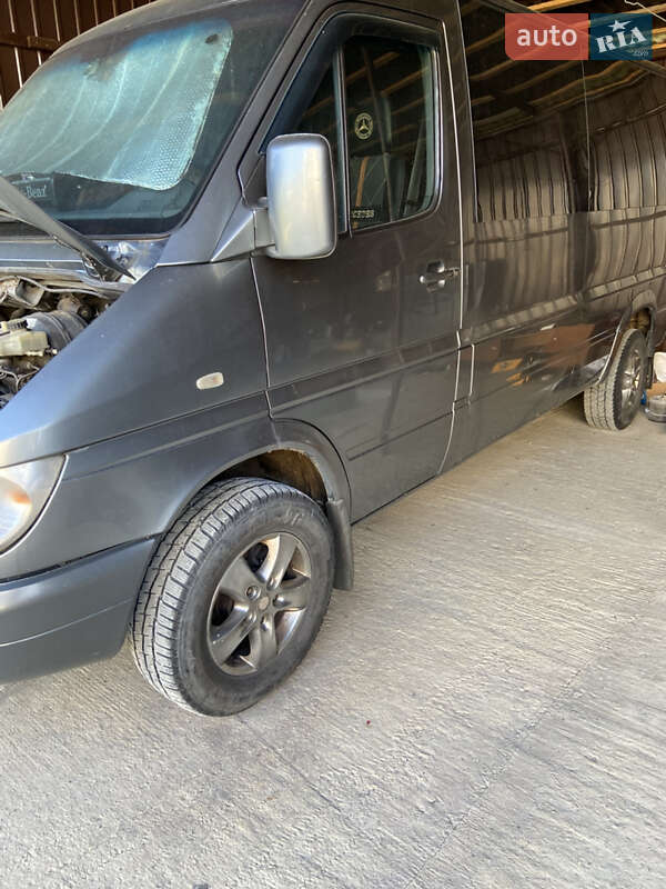 Микровэн Mercedes-Benz Sprinter 2005 в Нижней Апше фото 9 Микровэн Mercedes-Benz Sprinter 2005 в Нижней Апше