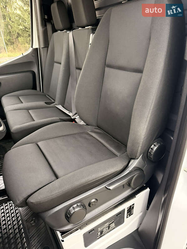 Грузовой фургон Mercedes-Benz Sprinter 2020 в Бердичеве фото 17 Грузовой фургон Mercedes-Benz Sprinter 2020 в Бердичеве
