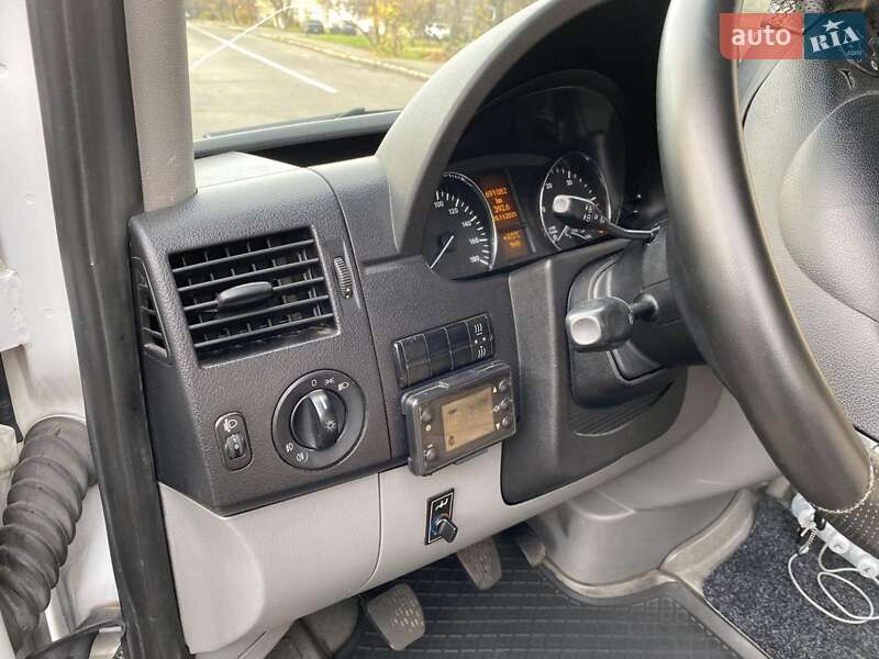 Пригородный автобус Mercedes-Benz Sprinter 2011 в Киеве