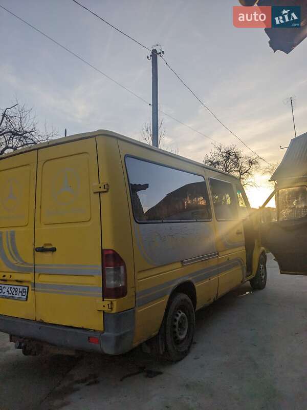 Мінівен Mercedes-Benz Sprinter 2004 в Комарному