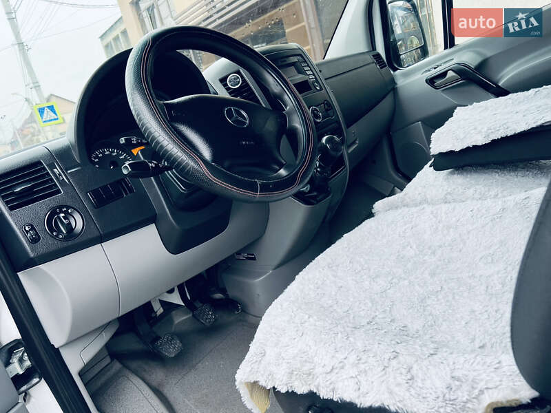 Вантажний фургон Mercedes-Benz Sprinter 2016 в Тячеві фото 7 Вантажний фургон Mercedes-Benz Sprinter 2016 в Тячеві