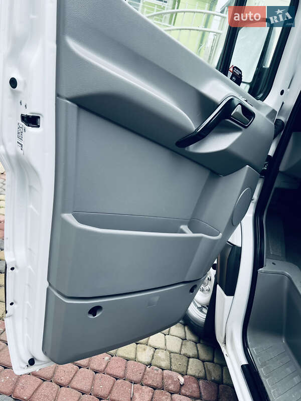 Вантажний фургон Mercedes-Benz Sprinter 2016 в Тячеві фото 22 Вантажний фургон Mercedes-Benz Sprinter 2016 в Тячеві
