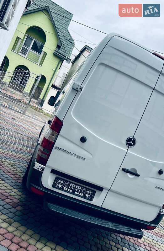 Вантажний фургон Mercedes-Benz Sprinter 2016 в Тячеві фото 33 Вантажний фургон Mercedes-Benz Sprinter 2016 в Тячеві